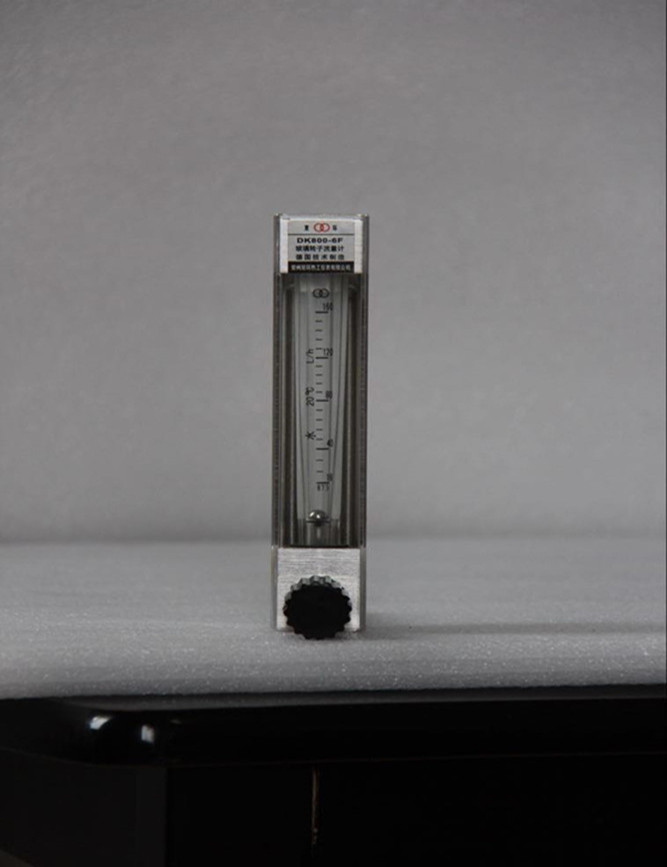 CM800 flowmeter.jpg